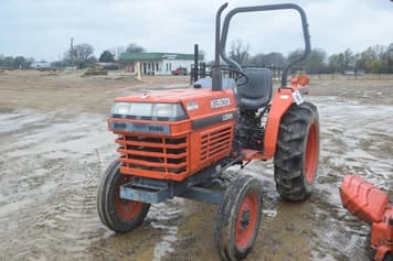 Main image Kubota L2500